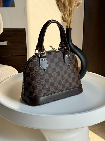 lv bag M